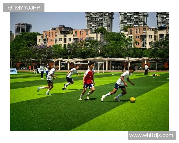 足球明星的女儿闪耀绿茵场背后她的成长故事与梦想追逐 足球明星的女儿闪耀绿茵场背后她的成长故事与梦想追逐