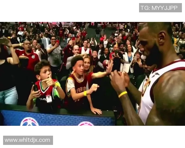 足球明星与偶像亲密互动精彩瞬间视频下载分享 足球明星与偶像亲密互动精彩瞬间视频下载分享